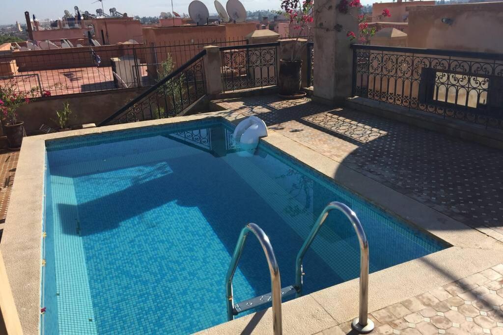 Appartement Tout Confort Avec Possibilite Transport Aeroport Marrakesch Exterior foto
