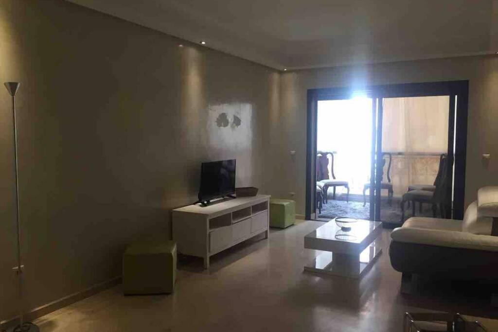 Appartement Tout Confort Avec Possibilite Transport Aeroport Marrakesch Exterior foto